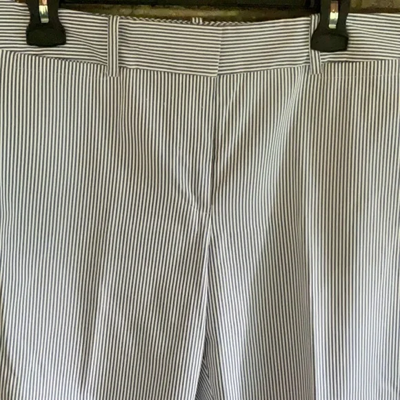 TOMMY HILFIGER white ankle pants with and white stripes size 10 - Picture 5 of 14